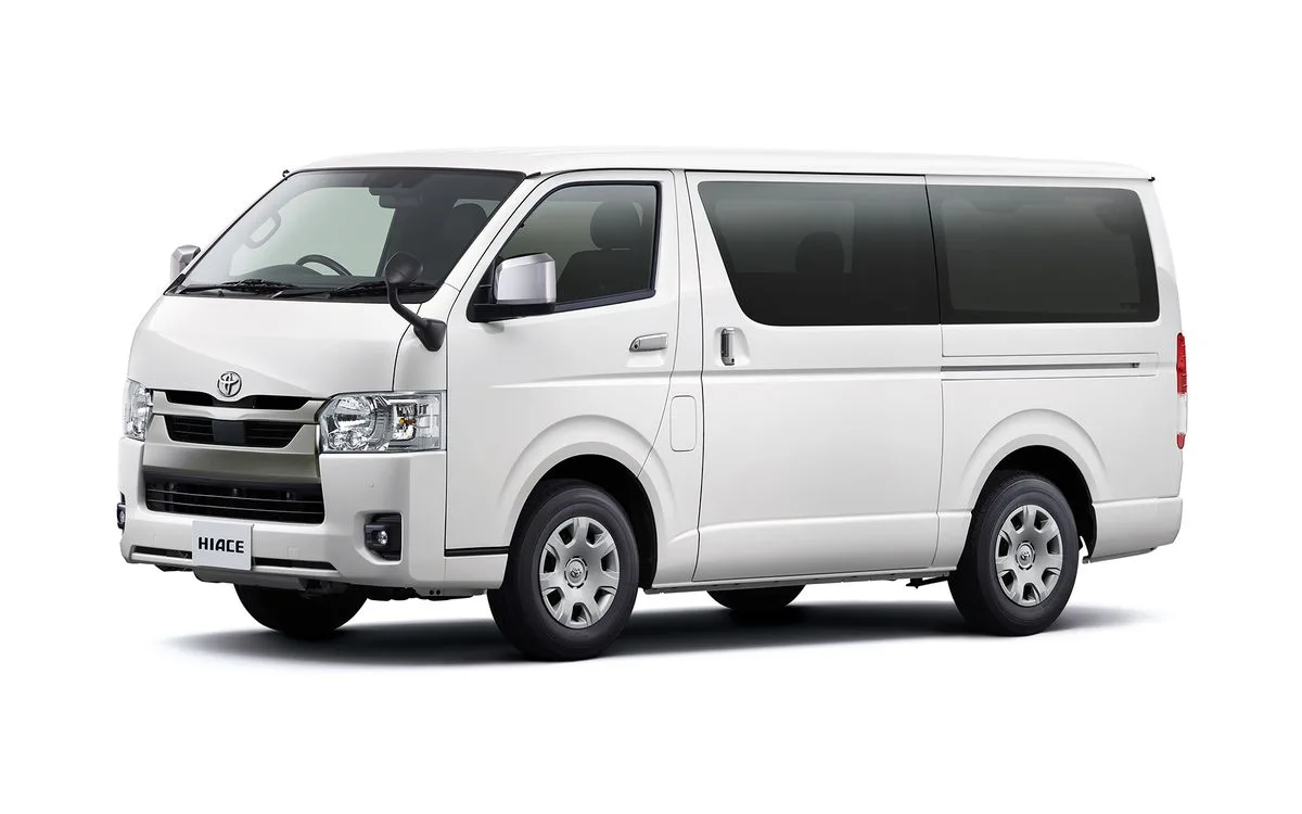 toyota hiace dark prime S