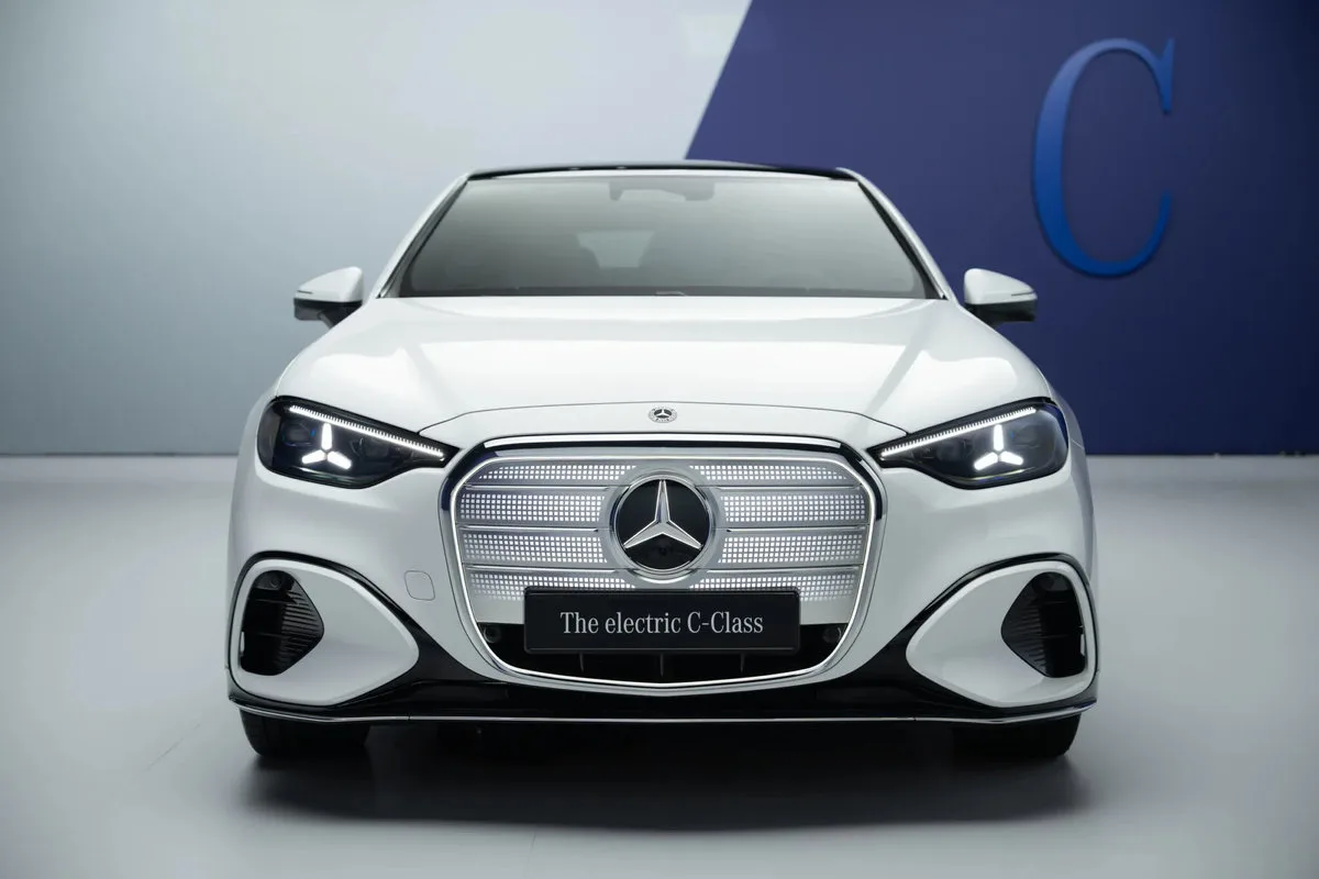 2026-mercedes-c-class-electric
