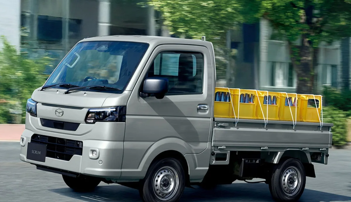 mazda-scrum-truc
