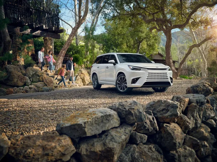 LEXUS TX